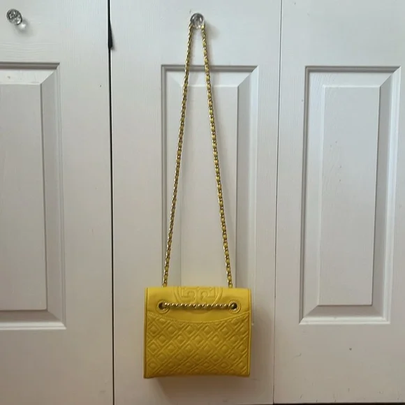 Tory Burch Alexa Yellow Leather Logo Convertible Bag - Picture 10 of 16